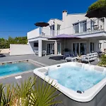 Casa Belladonna For Four Villa Sinozici